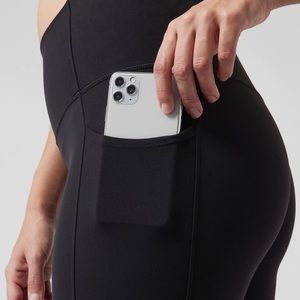 Athleta Salutation Cargo 7/8 Tight Small and Medium